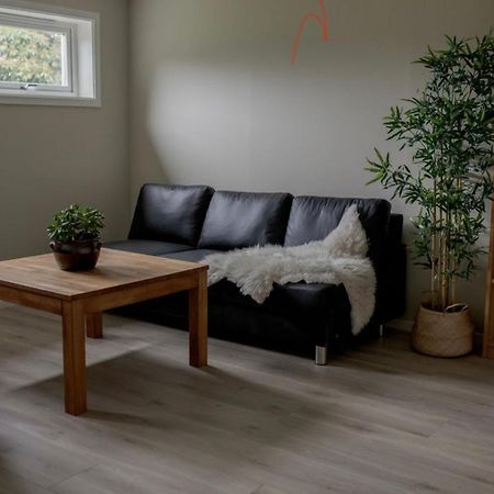 Jasund Sunview Apartment Lyngdal Exterior photo
