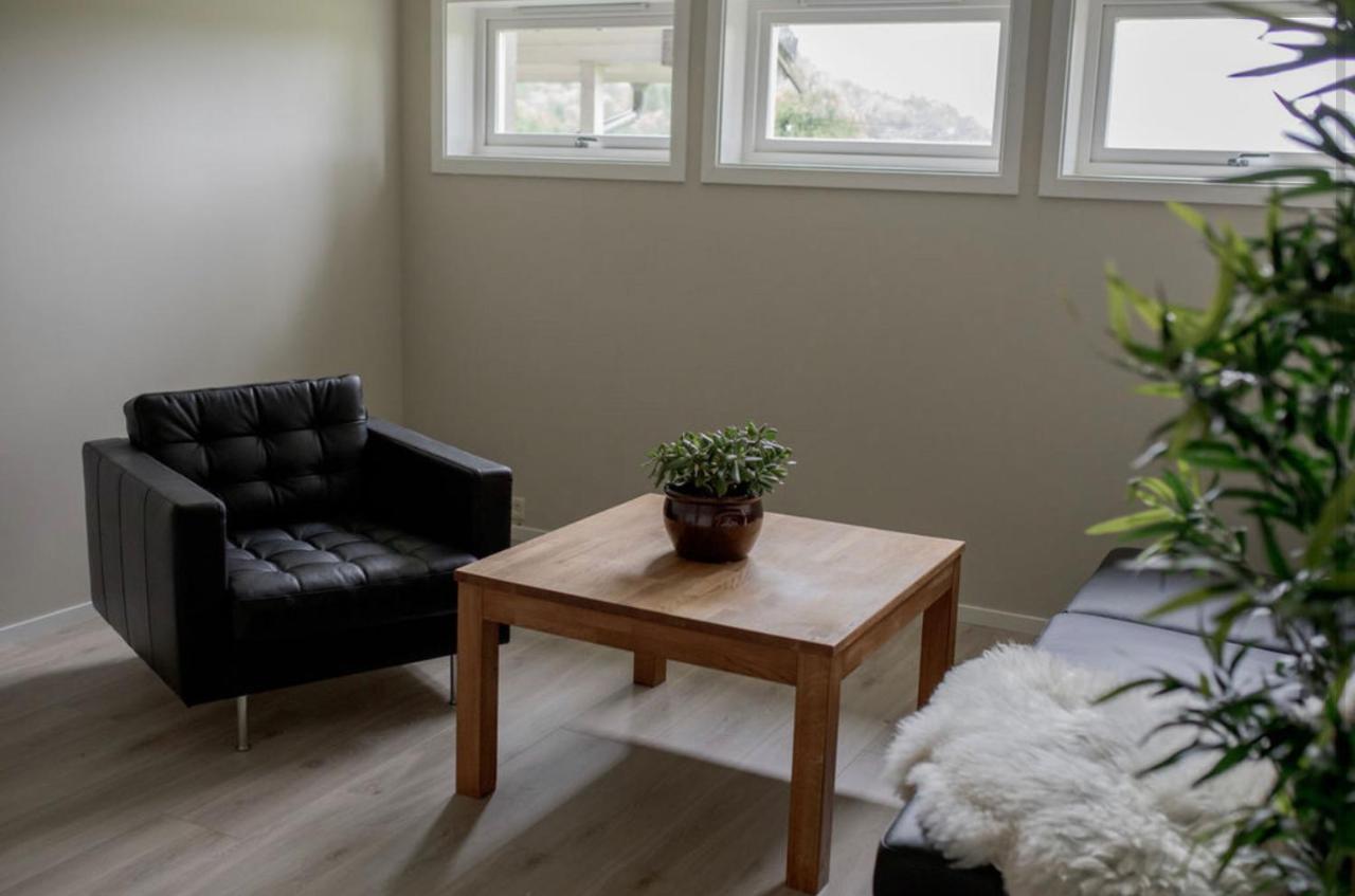 Jasund Sunview Apartment Lyngdal Exterior photo